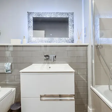 Snow Hill Serenity Apartment *