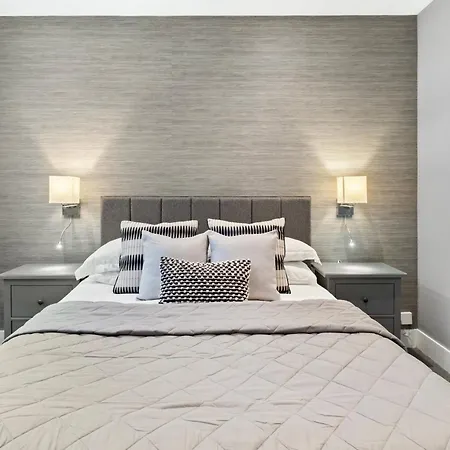 Snow Hill Serenity